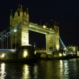 Night falls on the tower bridge