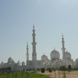 Presenting the biggest Mosque in the UAE