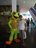 Shaun getting acquainted with his long lost froggie self