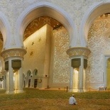 sc sheikh zayed grand mosque interior