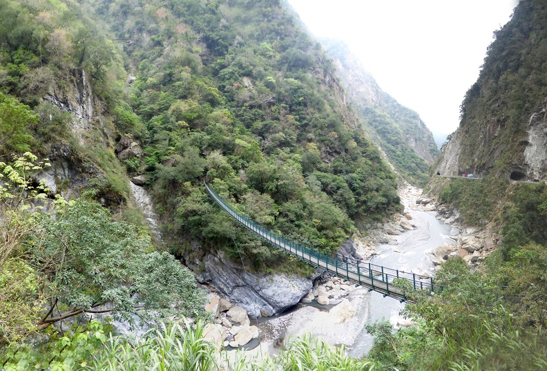 taroko-gorge-jinheng-bridge.jpg