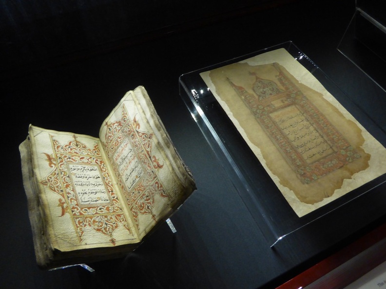 tales-malay-manuscripts-books-nlb-014.jpg