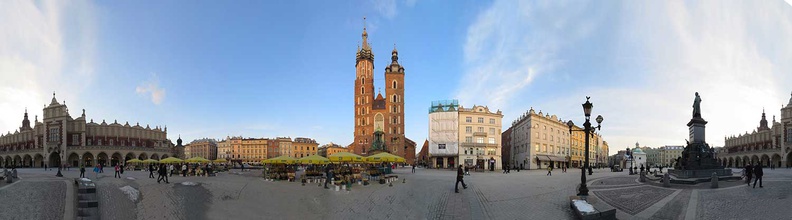 krakow-old-square.jpg