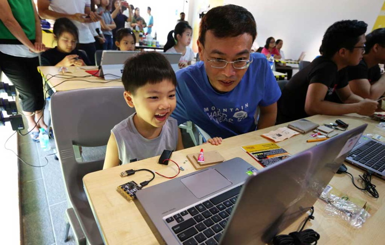 Microbit coding sessions organised by the Singapore IMDA
