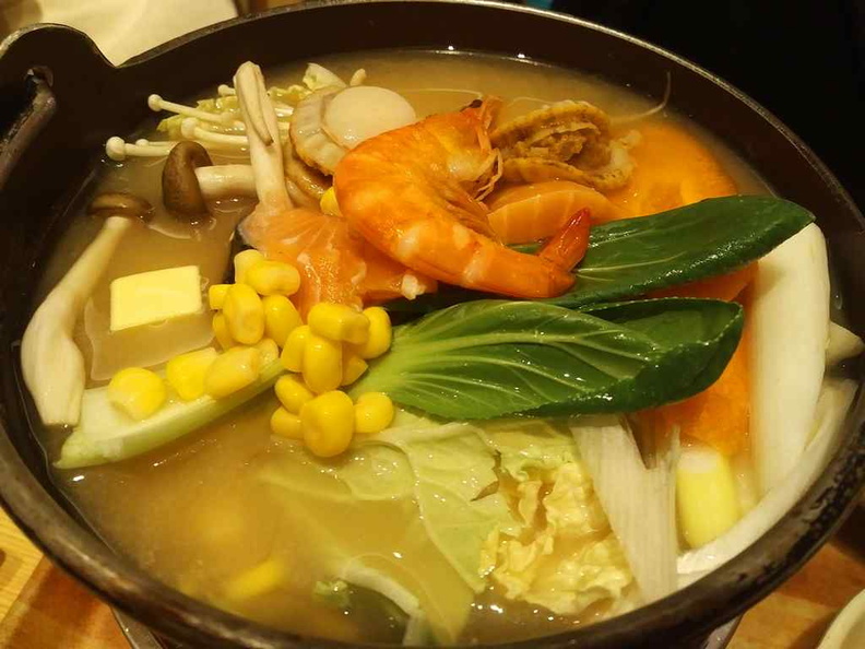 Seafood hotpot soup, it is quite a hearty potpourri