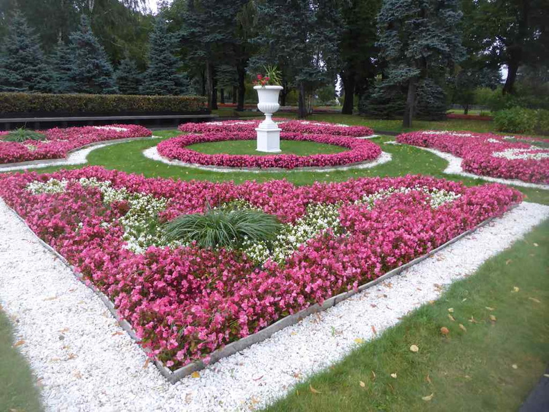 Beautiful flower gardens in the Bol'shoy Kremlovskiy Square situated by the Ivanovskaya prade square