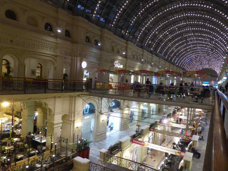 The sheltered glass roof covering the entire mall