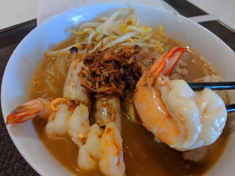 You get big prawns as standard in their Signature prawn noodles. It is served with beehoon mee with a rich prawn broth