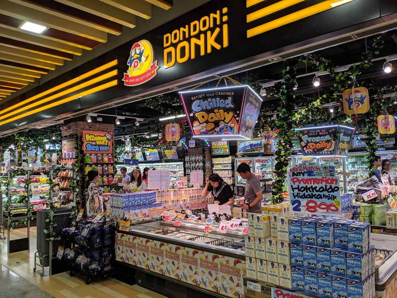 Welcome Singapore 5th Don Don Donki super market. Like the one at Orchard, this one opens 24 hours a day