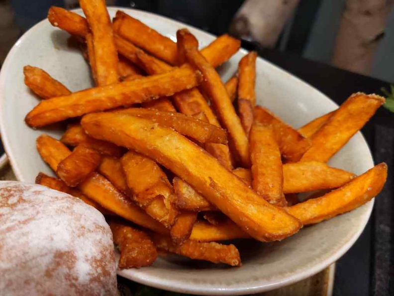 Hans im Glück Sweet potato fries