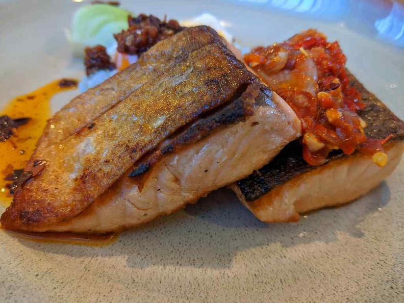 Lorez Restaurant Nanyang Polytechnic salmon is nicely grilled