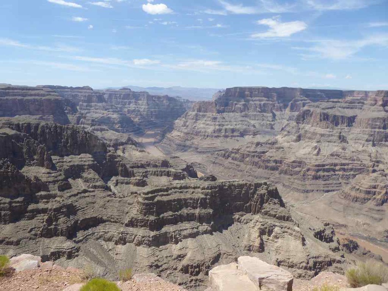 Lets take a tour of the Grand Canyon West in Nevada, USA