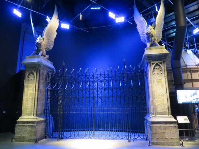 The hogwarts main gate