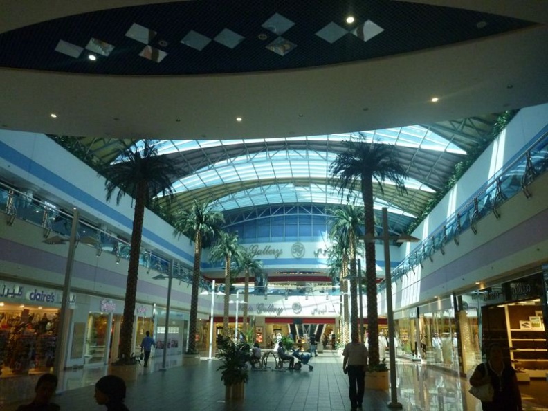 The mall is at most 2 floors high in most areas