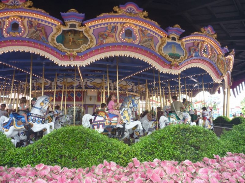  Cinderella's Golden Carrousel