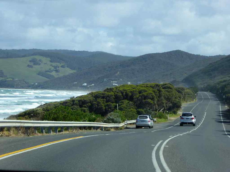 great-ocean-road-australia-03.jpg