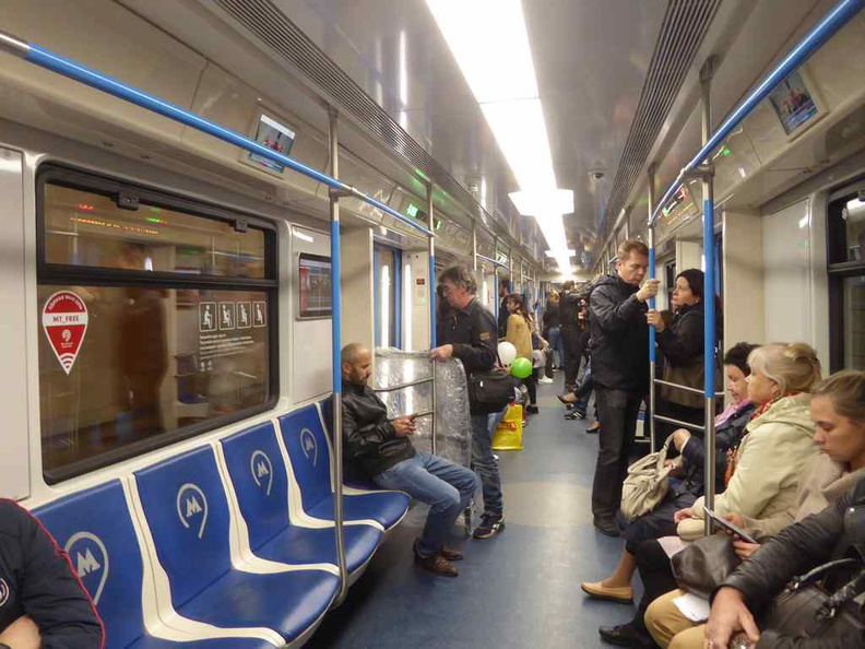 moscow-trains-metro-21.jpg
