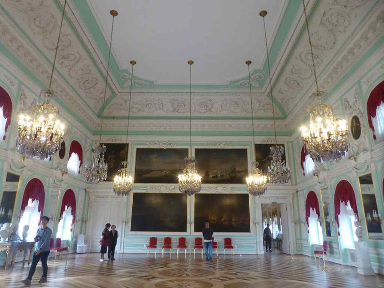 peterhof-grand-palace-034.jpg