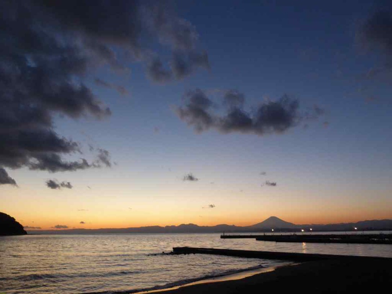 Setting sun from Enoshima island
