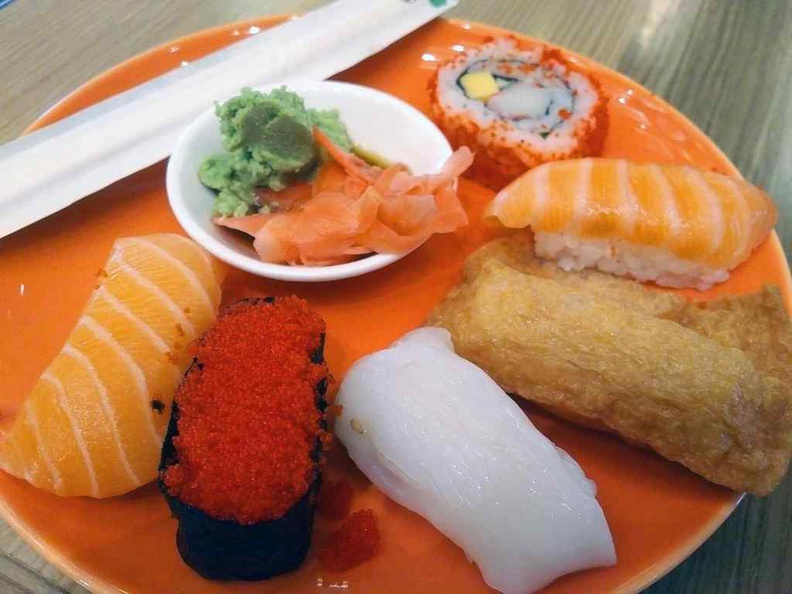 J65 Buffet JEN Hotel Buffet Sushi offering