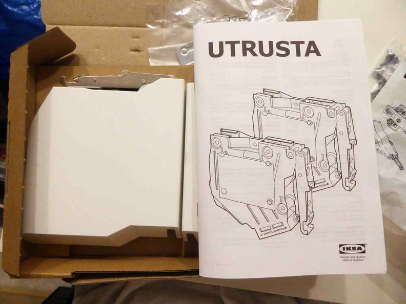 UTRUSTA hinges come in a $40 twin pack for One upward swinging door each set