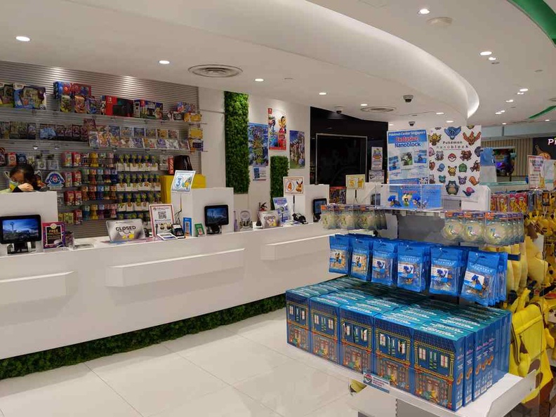 jewel-pokemon-store-06.jpg