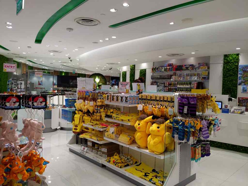 Jewel Pokémon Center General store area