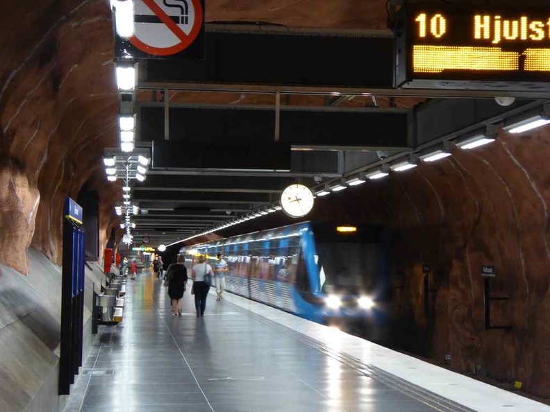 stockholm-metro-art-013.jpg