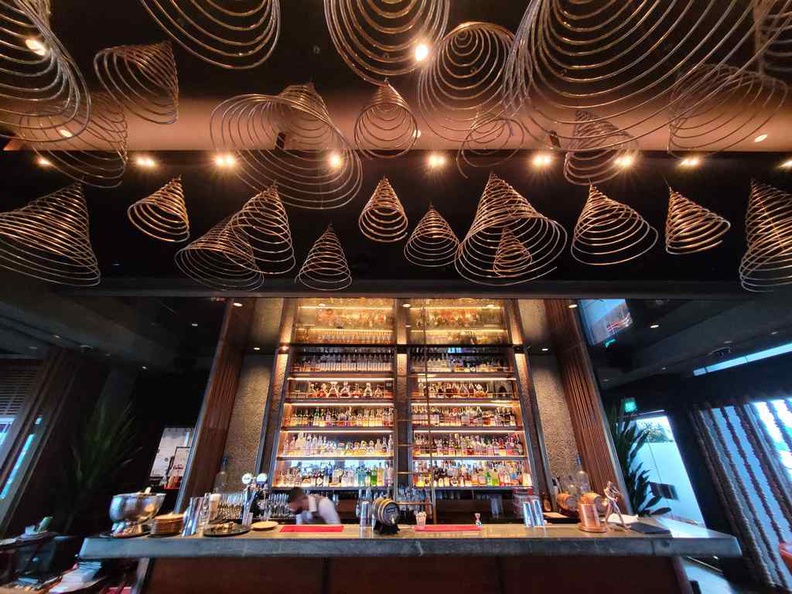 Ce va li Indoor bar with an incense style top hangers