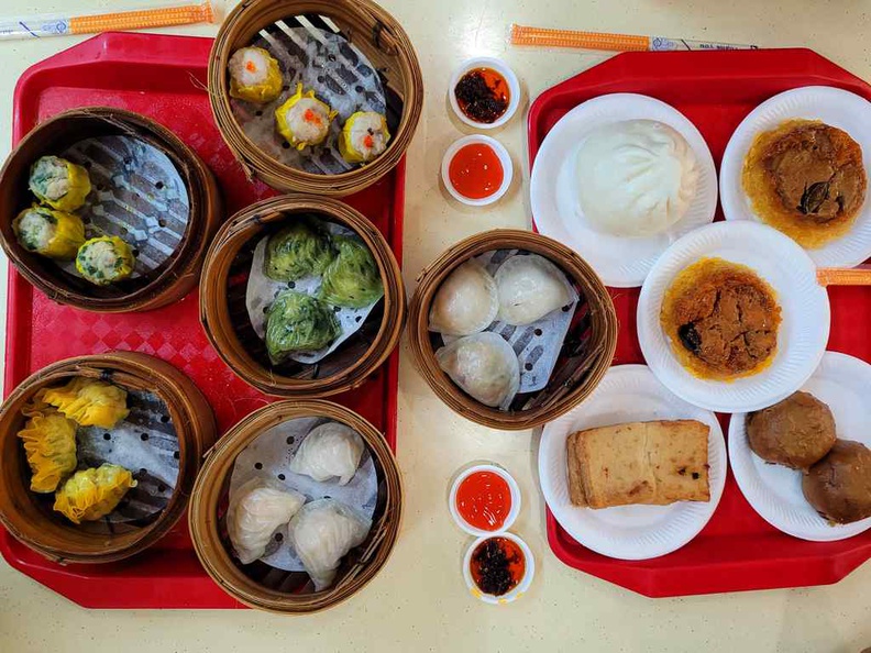 The 1.30 dim sum spread for a late night supper