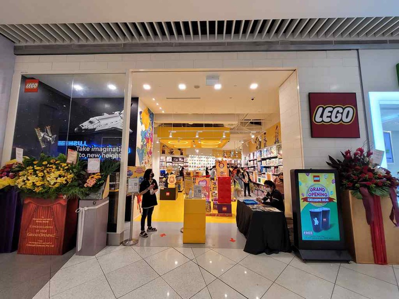 Store front of the new Lego Store at Suntec city