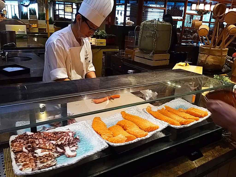 The Edge Pan Pacific has an impressive sushi section, free-flow