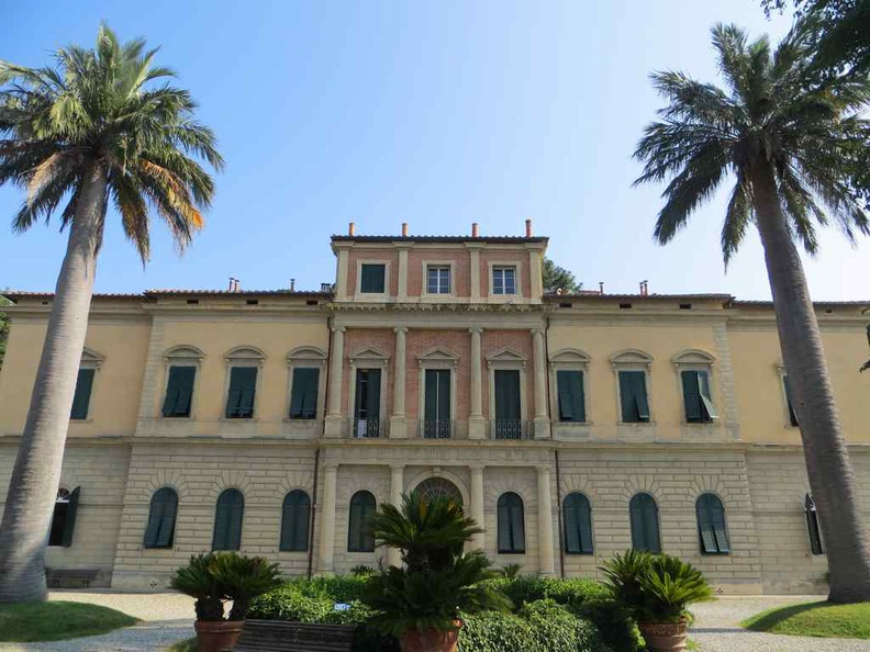 Pisa Italy Botanical garden entrance