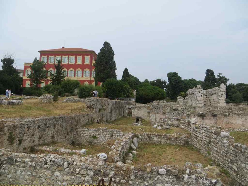 The ruins by the Museum Archeolgoie de nice within the Matisse museum compound