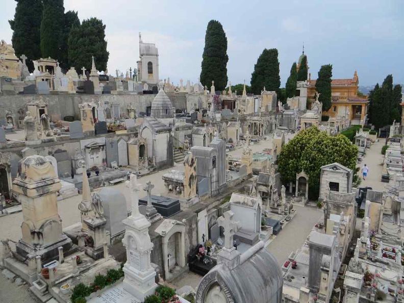 Lou Casteu graveyard at the mid section of the Nice castle hill