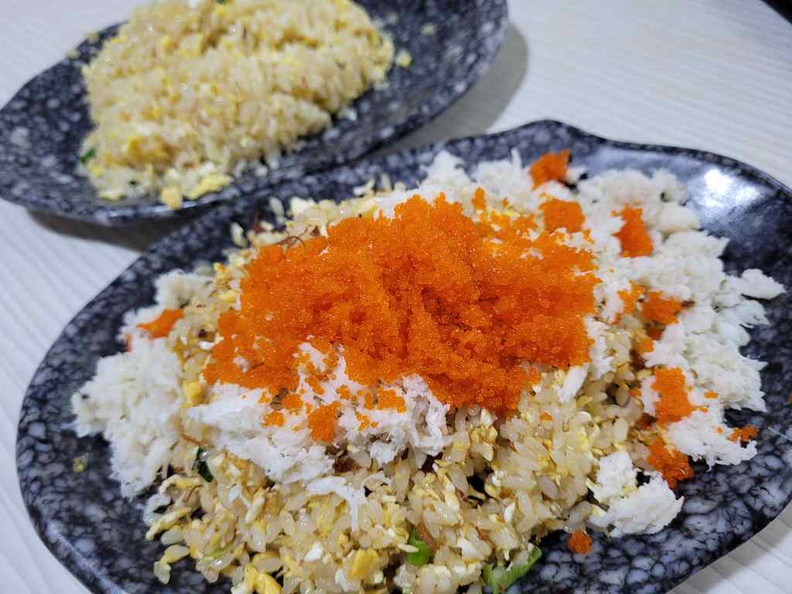 King of fried rice specialises in only fried rice dishes, available in various flavours and toppings, such as crab and fish roe as pictured