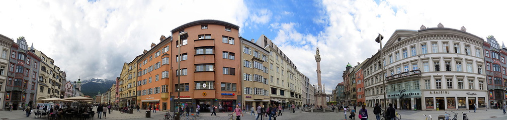 innsbruck city square pana-w