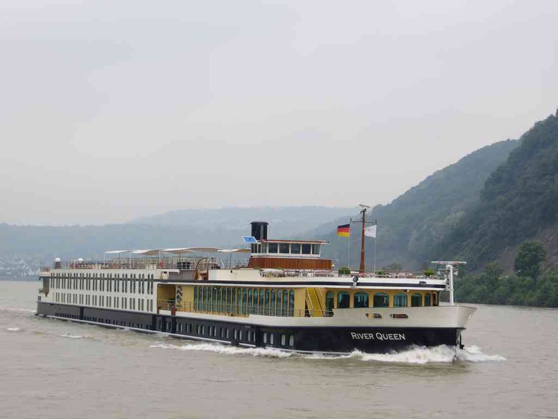 Large tour vessels sailing along the river Rhine, these serve food onboard too