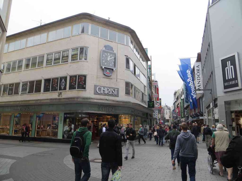 Cologne Munich Rhineland Buzzing shopping streets in Cologne 