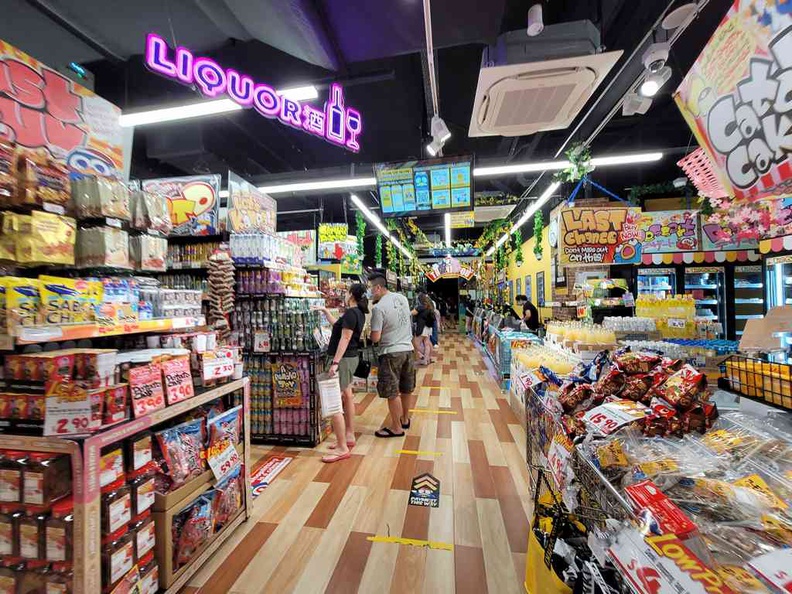 Don Don Donki Pasir Ris General store ambience and layout