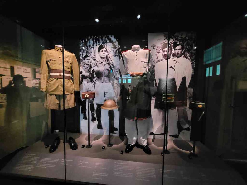 Era service and ceremonial uniforms of the Malay regiment