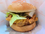 incredible-chicken-burgers-myvillage-04