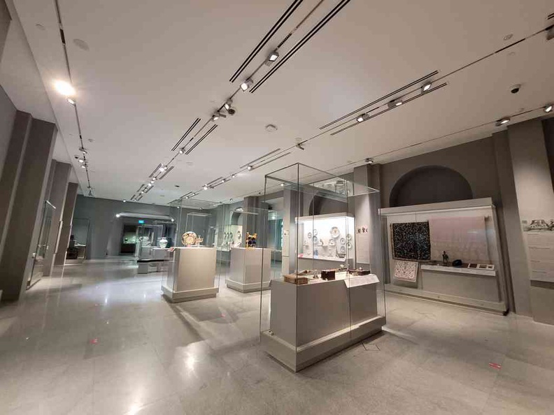 The Asian Civilisations Museum Early Trade gallery and first gallery at the museum's ground floor focused on items and documentation of early Singapore trade, such as ceramics and paintings