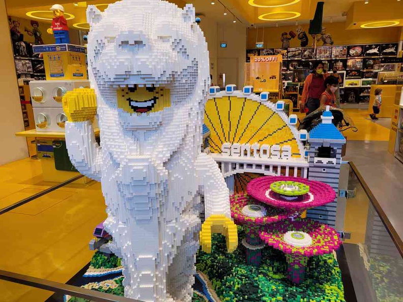 Welcome to the Sentosa Lego Shop, with a life-sized Merlion minifig