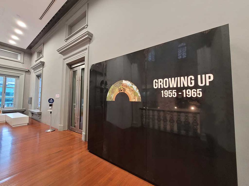 Welcome to the Growing up 1966-1965 exhibition at the Singapore National Museum