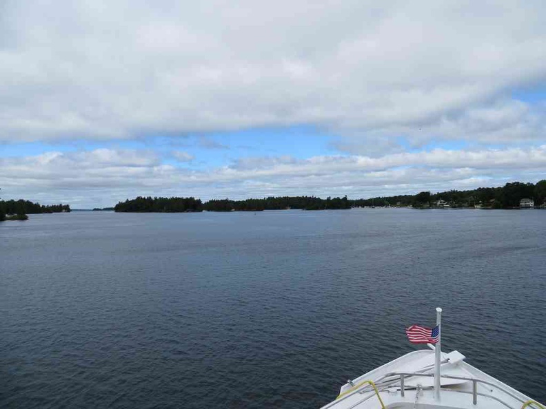 Sailing out to the Thousand Islands