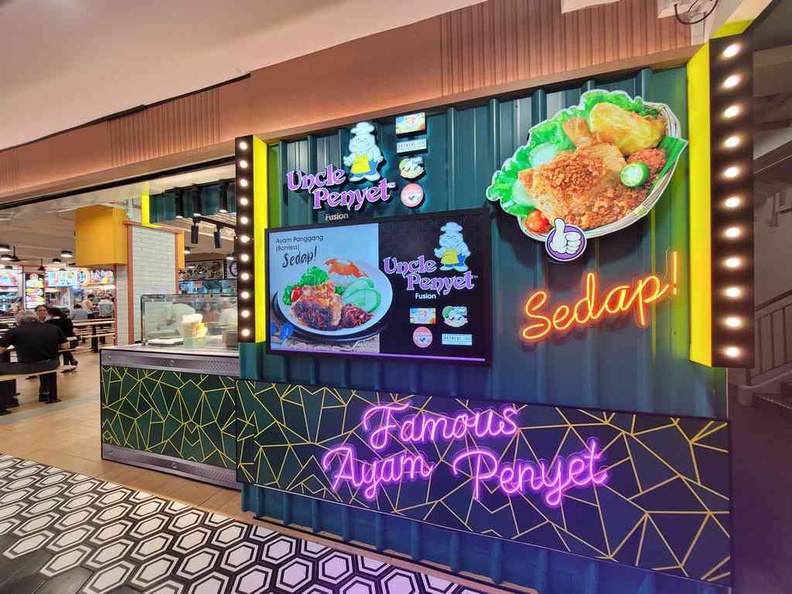 Uncle Ayam Penyet fancy store front