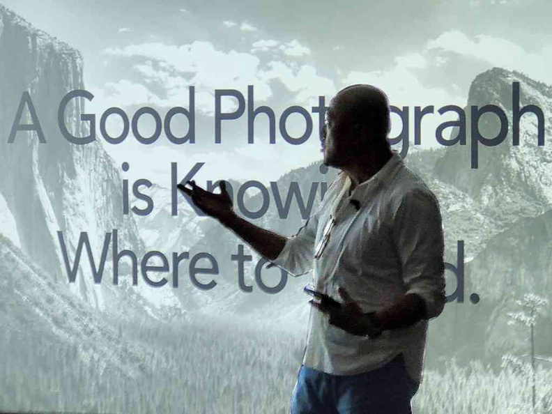 Geoff Ang sharing tips on better photography at the event