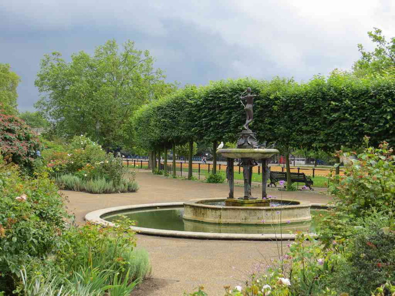 Park fountains in the nicely manicured gardens