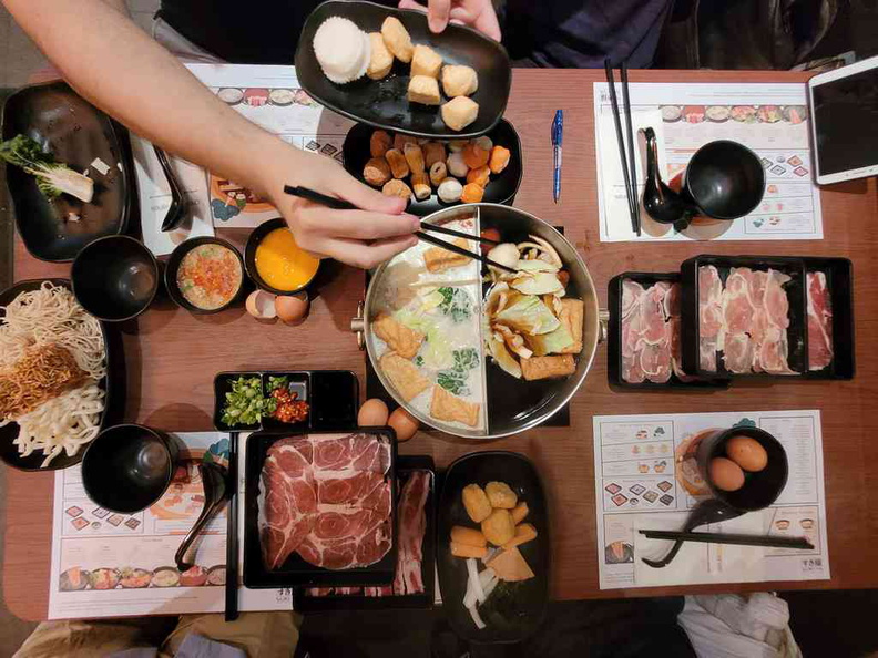 A Suki-ya potpourri meal of Japanese style Hot Pot and Shabu-Shabu